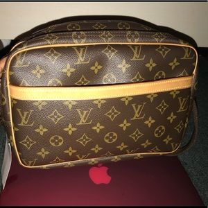 Louis Vuitton Reporter PM Bag